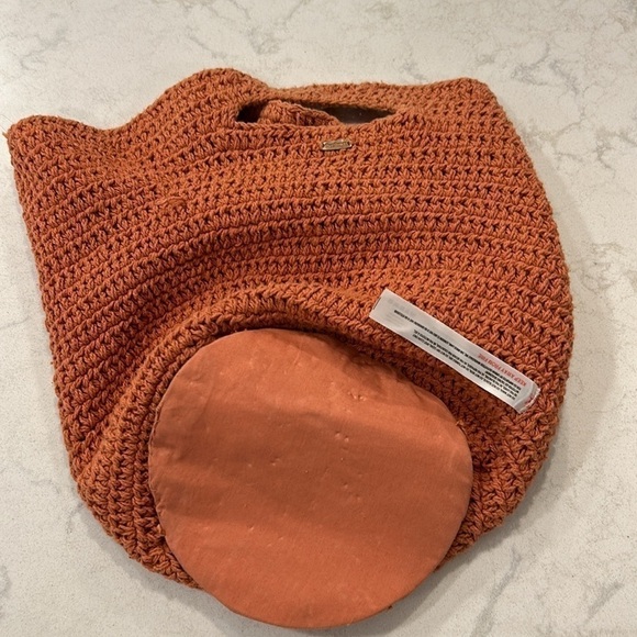 Momo for Free People Pink Crochet Cali Clutch Bag - Picture 10 of 15